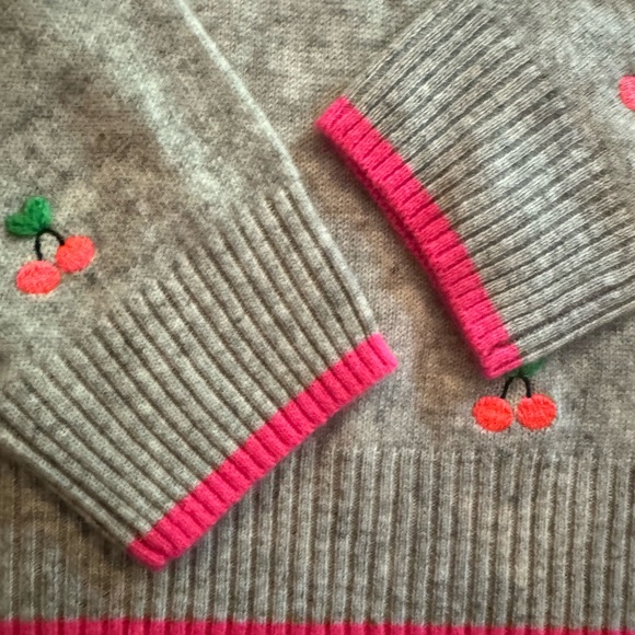 Brodie cashmere cherry sweater size small gray NWT - Picture 6 of 11